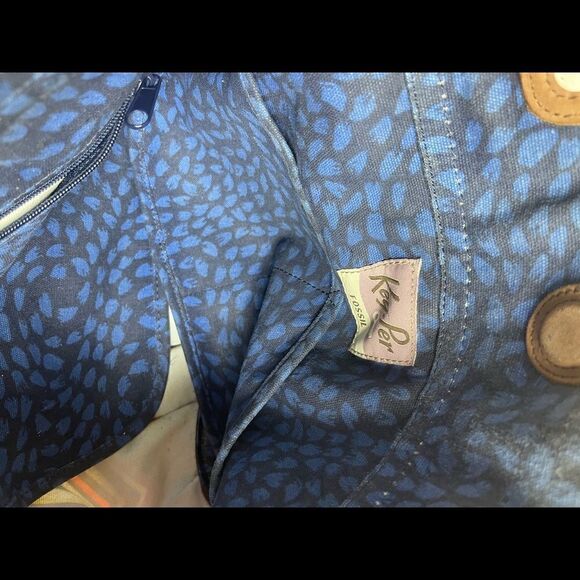 Fossil key Per multi color zigzag coated canvas ltote with blue & brown … - Picture 14 of 14